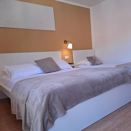 Ferienwohnung Sablic Marina Exterior foto